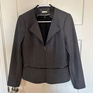 White House Black Market Blazer. Size 6. Excellent Condition.
